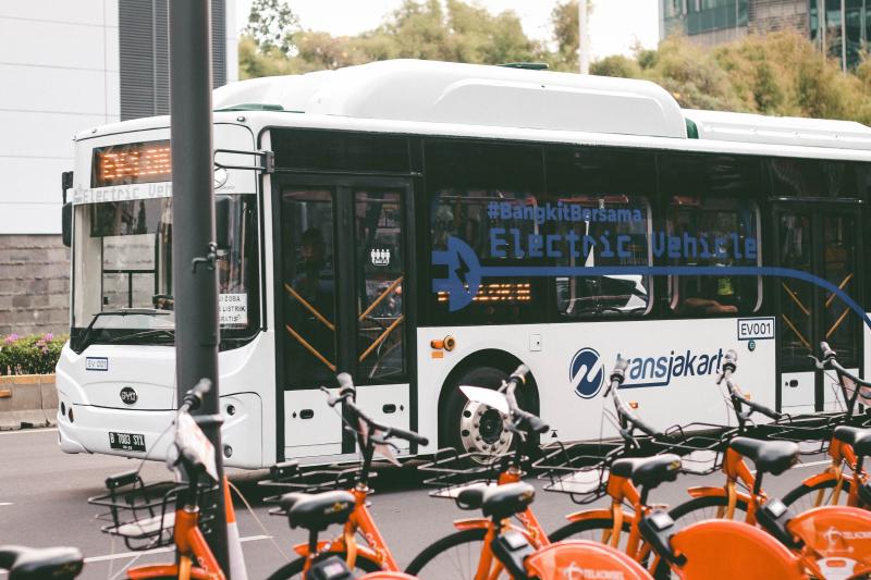 Featured image of post Exploring Jakarta's Public Transportation Landscape: A Data-Driven Analysis